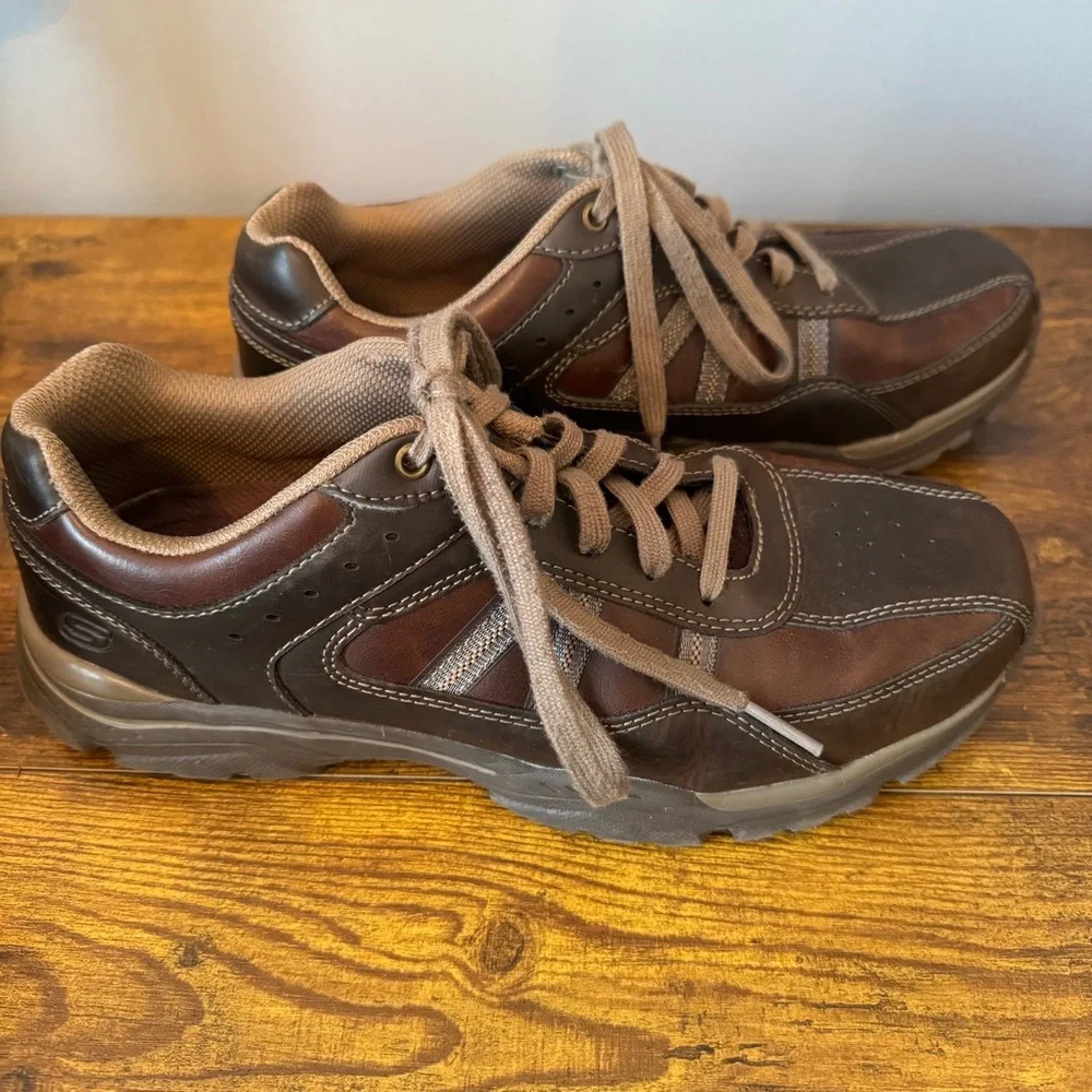 Skechers Men Relaxed Fit Leather Walking Shoes Brown Air Cooled‎ Memory Foam 8.5